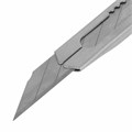 Нож канцелярский 9 мм BRAUBERG "Extra 30", металлический, лезвие 30°, автофиксатор, подвес, 237084 237084