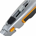Нож универсальный мощный алюминиевый BRAUBERG "Heavy duty", автофиксатор, резиновые вставки, 238735 238735