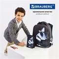 Ранец BRAUBERG PREMIUM, 2 отделения, с брелком, "Fast car", 38х29х16 см, 270600 270600
