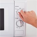 Микроволновая печь SONNEN MW2070B-5MW, 20 л, 700 Вт, таймер, механическое управление, белая, 454654 454654