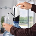 Помпа для воды электрическая SONNEN EWD152W, 1,5 л/мин, 2 РЕЖИМА, АККУМУЛЯТОР, АДАПТЕР, пластик, 455217 455217
